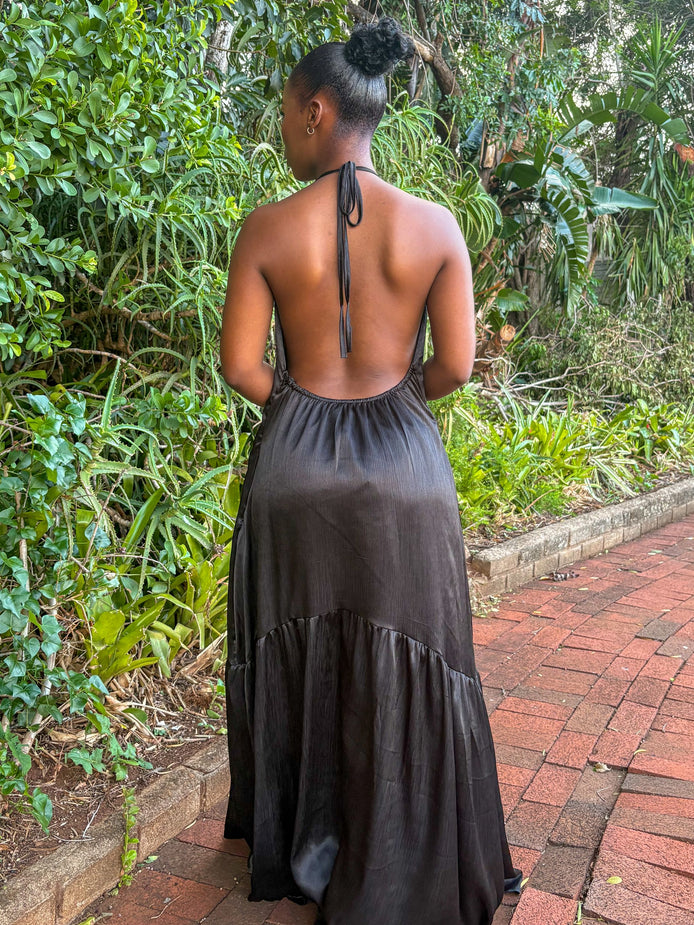 Backless halter maxi